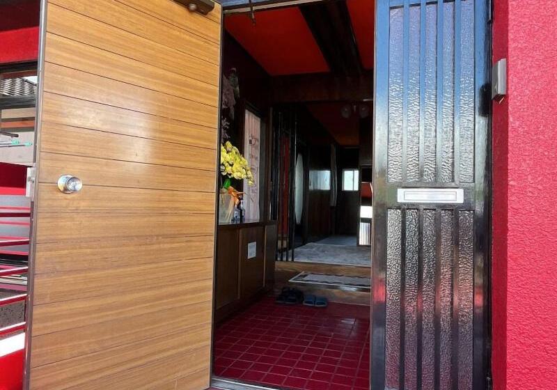 بنسيون Airport Osaka