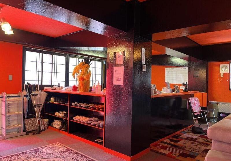 بنسيون Airport Osaka