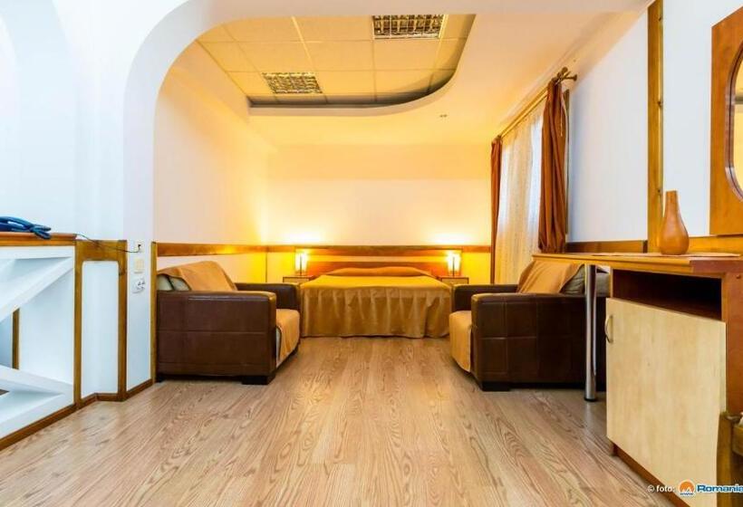 Пансион Anomis