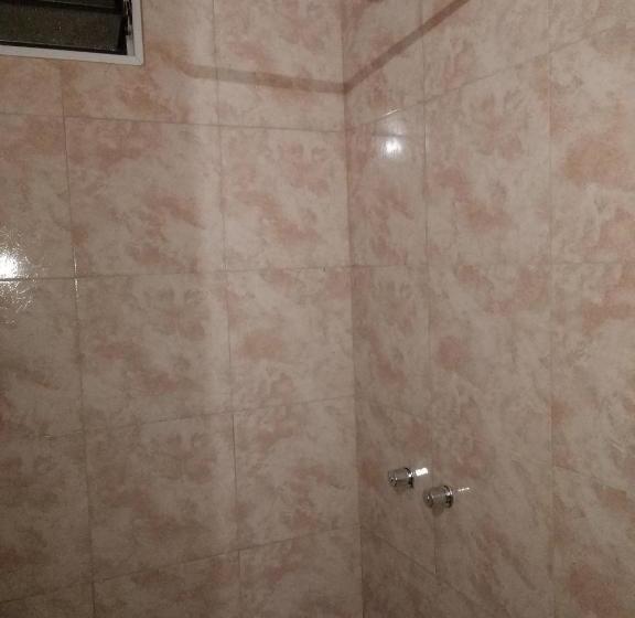 پانسیون Mate De Luna