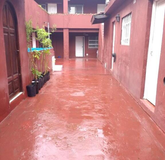 پانسیون Mate De Luna