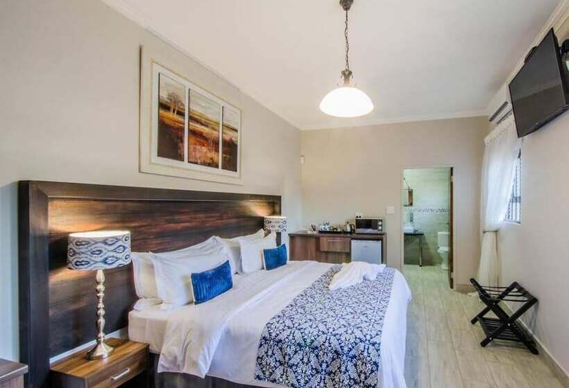 פנסיון Three Olives Guesthouse