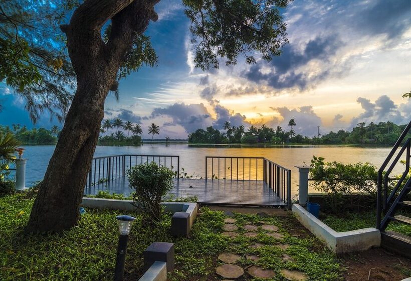 استراحتگاه Warmth Lake Haven