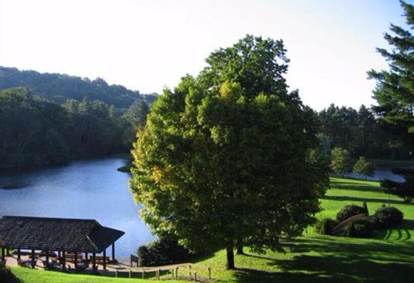 فندق صغير Bob Timberlake Inn At Chetola Resort