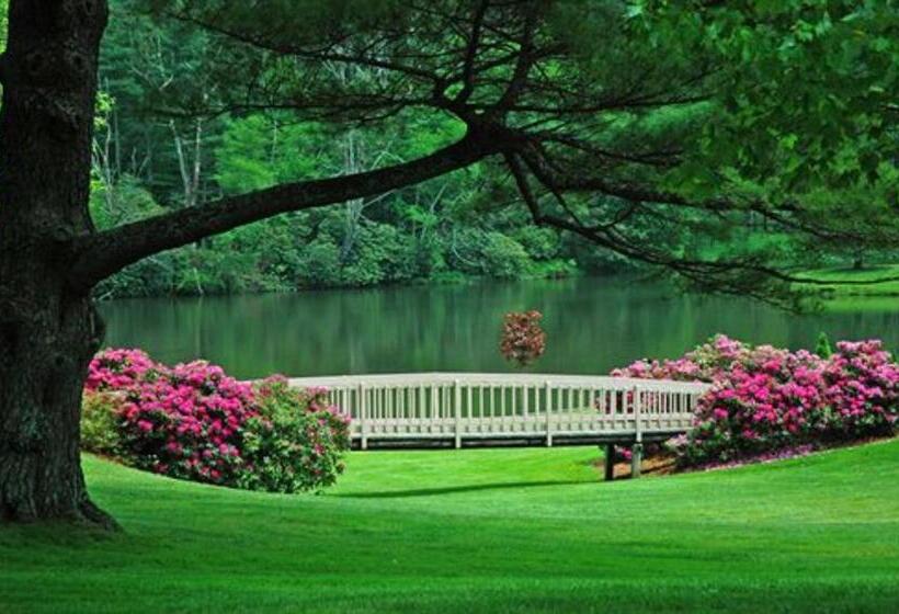 فندق صغير Bob Timberlake Inn At Chetola Resort