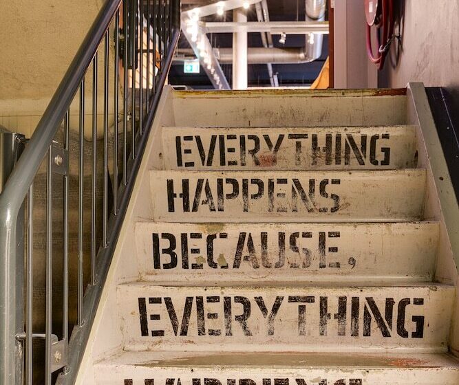 هاستل Clinkmama