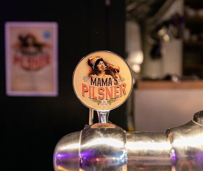 هاستل Clinkmama