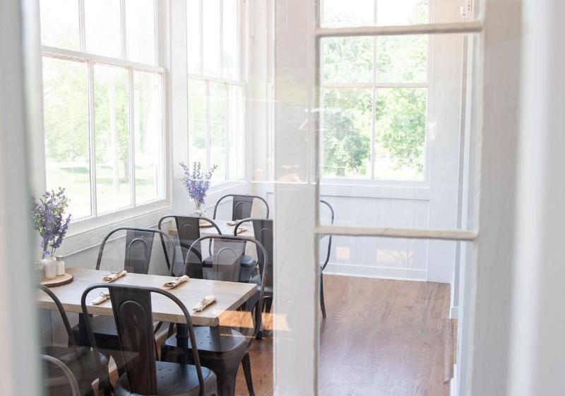 فندق صغير The Blackburn Inn And Conference Center