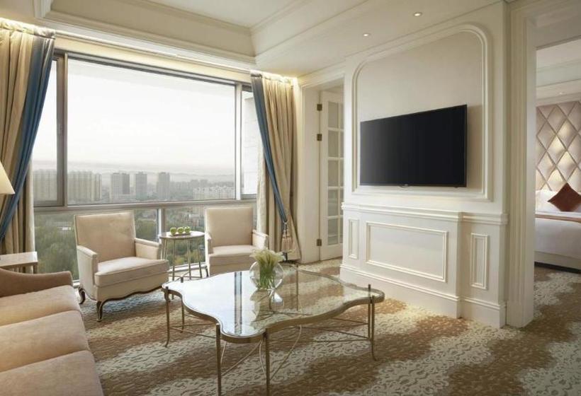 فندق Chifeng Mövenpick  & State Guest House Chifeng