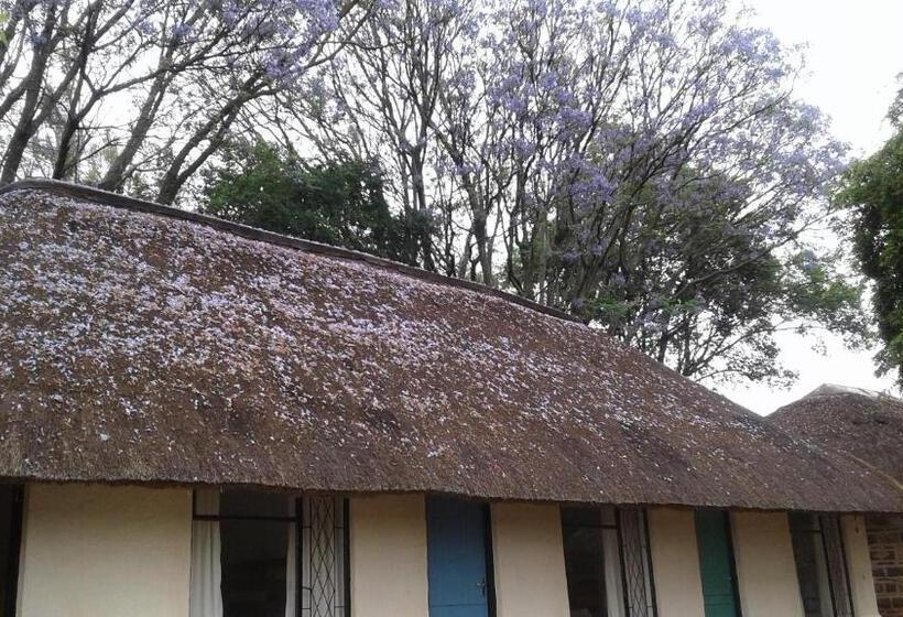 בית מלון כפרי Ledges Retreat