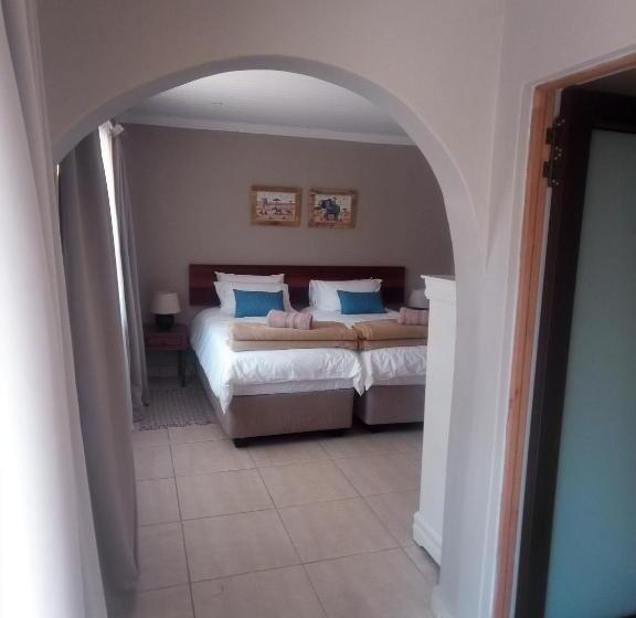 בית מלון כפרי Ledges Retreat