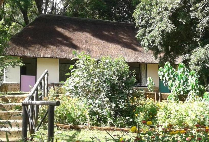 בית מלון כפרי Ledges Retreat