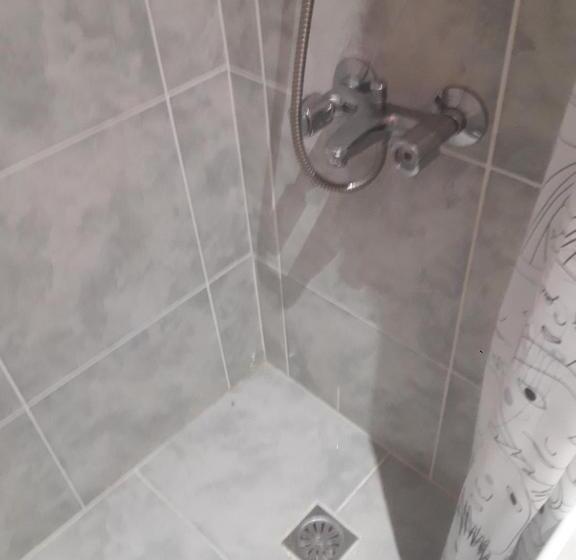 بنسيون Aguilar House Hostel B&b