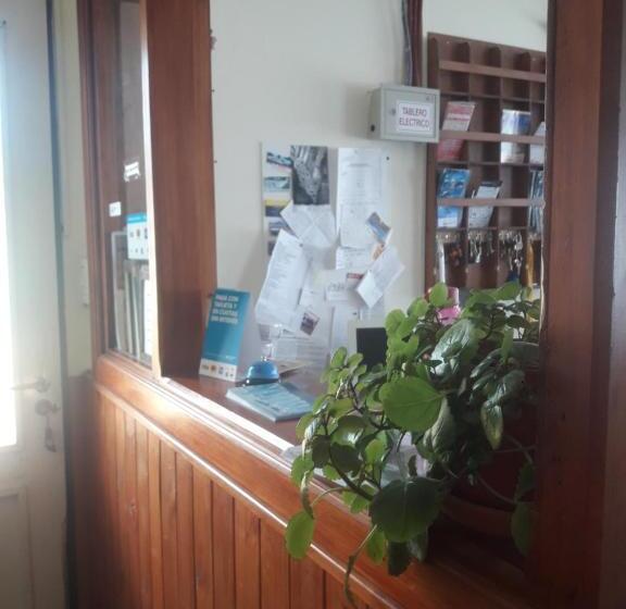 بنسيون Aguilar House Hostel B&b