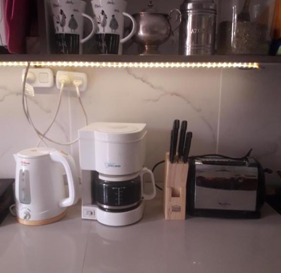 بنسيون Aguilar House Hostel B&b