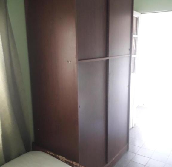 بنسيون Aguilar House Hostel B&b