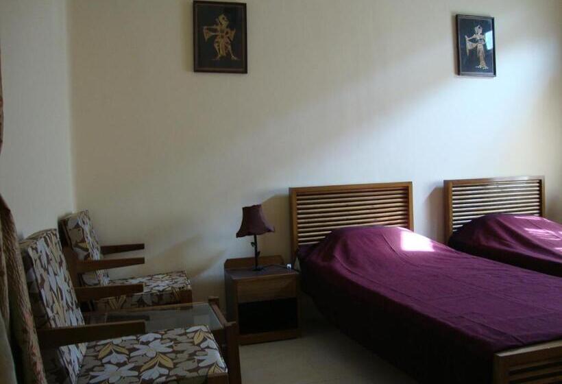 پانسیون Baruah Bhavan