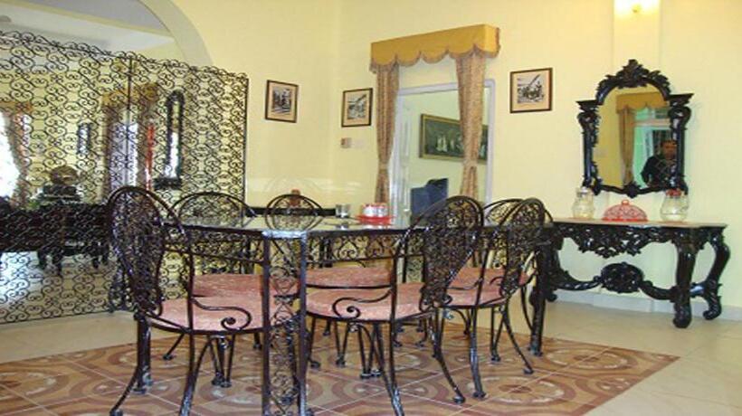 پانسیون Baruah Bhavan