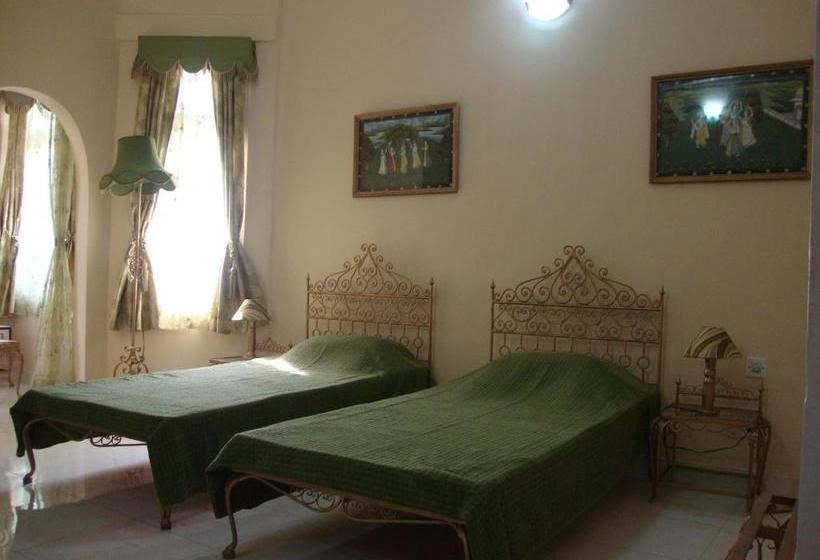 پانسیون Baruah Bhavan