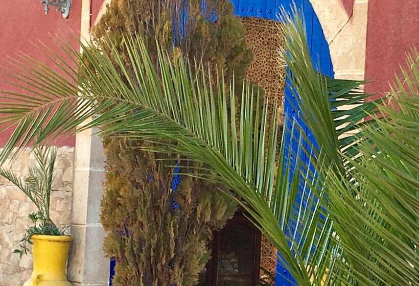 پانسیون Camping & Hôtel Le Calme