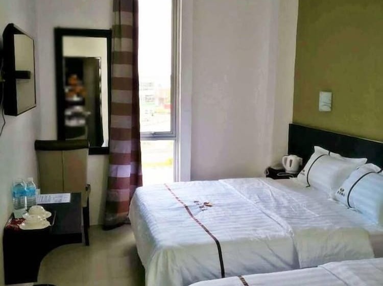 פנסיון Comfort Inn