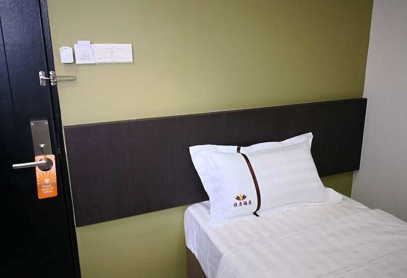 פנסיון Comfort Inn