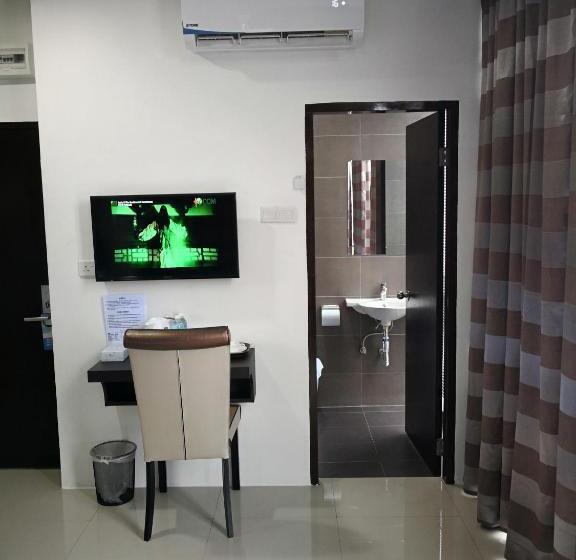 פנסיון Comfort Inn