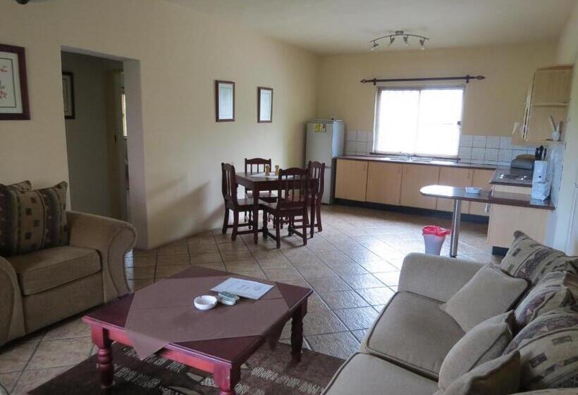 פנסיון Crocodile Lodge Cc