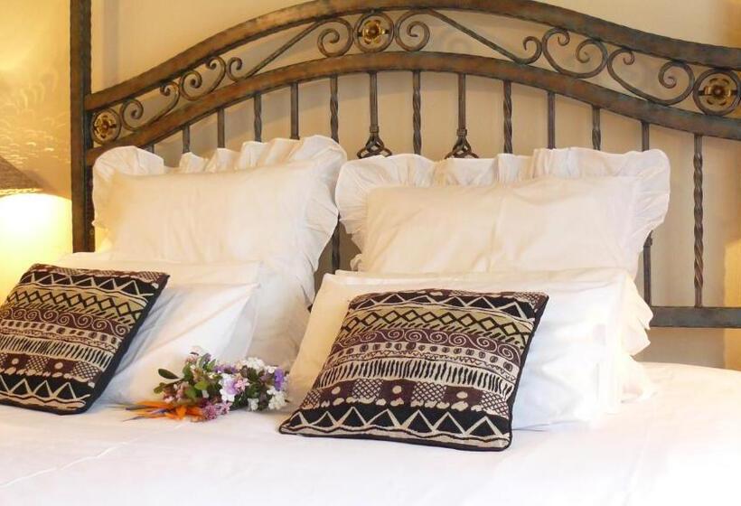 פנסיון Crocodile Lodge Cc