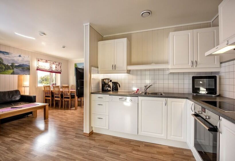 Пансион Førde Gjestehus Og Camping