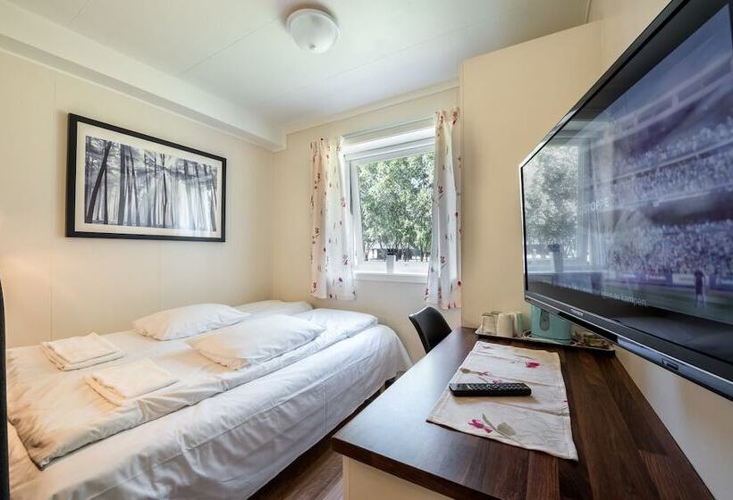 Пансион Førde Gjestehus Og Camping