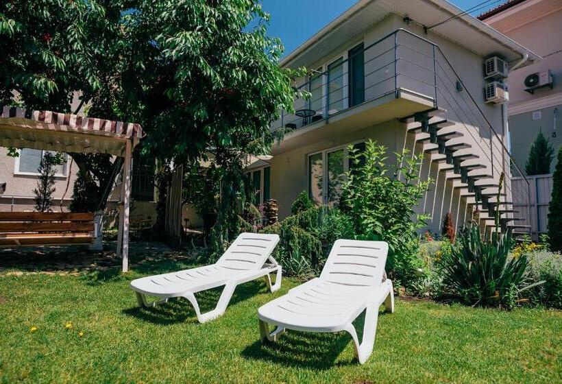 پانسیون Guest House Vadlen