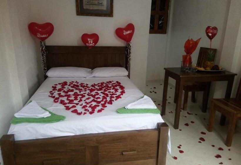 بنسيون Hostal Nibuni Palomino