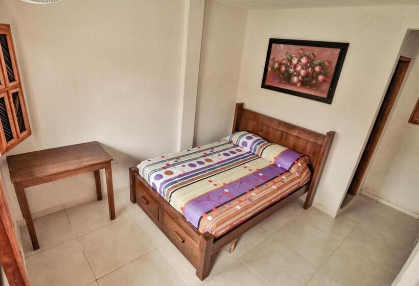 بنسيون Hostal Nibuni Palomino