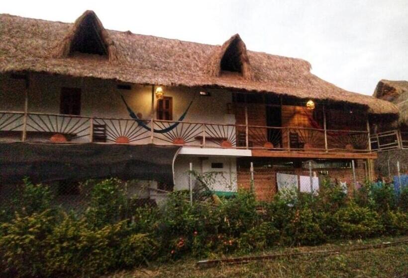 بنسيون Hostal Nibuni Palomino