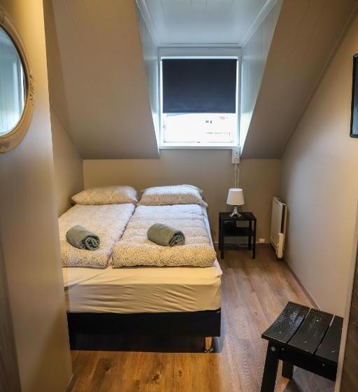 پانسیون Lava Guesthouse