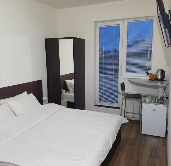 بنسيون Rooftop Oscar Rooms