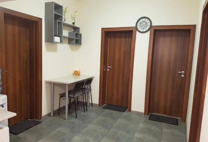 بنسيون Rooftop Oscar Rooms