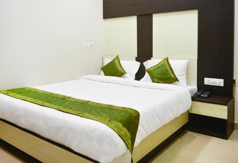 Treebo Trend Hotel Rudraksh