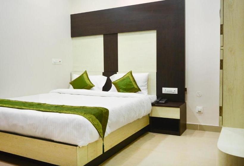 Treebo Trend Hotel Rudraksh