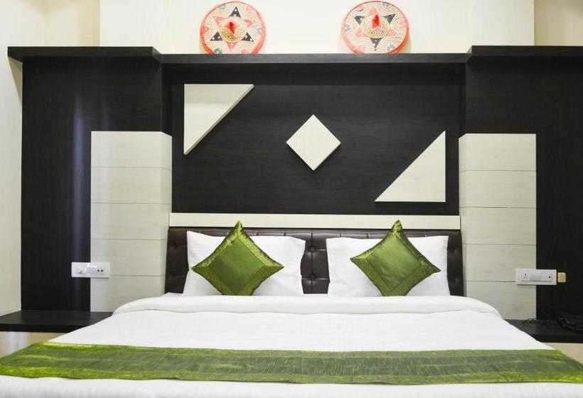 Treebo Trend Hotel Rudraksh