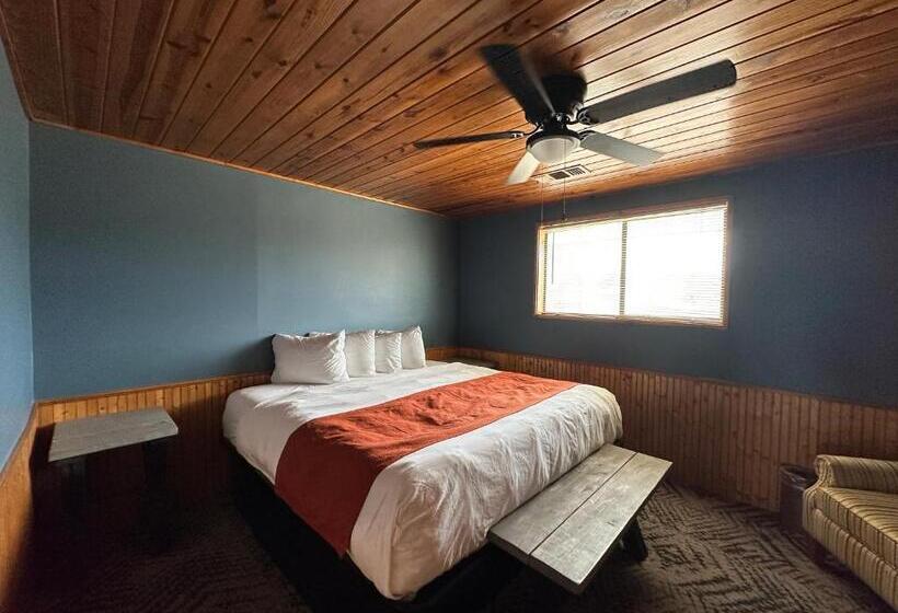 הוסטל Canyon Lakeview Resort