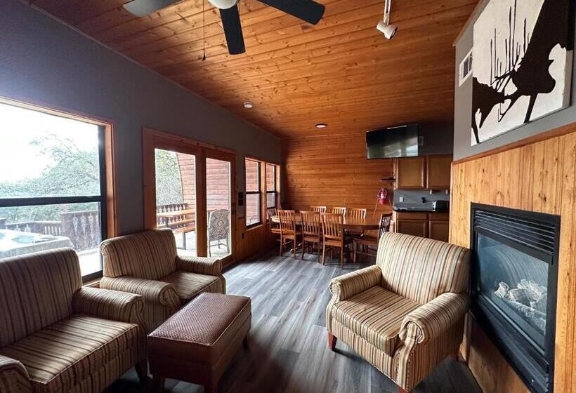 הוסטל Canyon Lakeview Resort