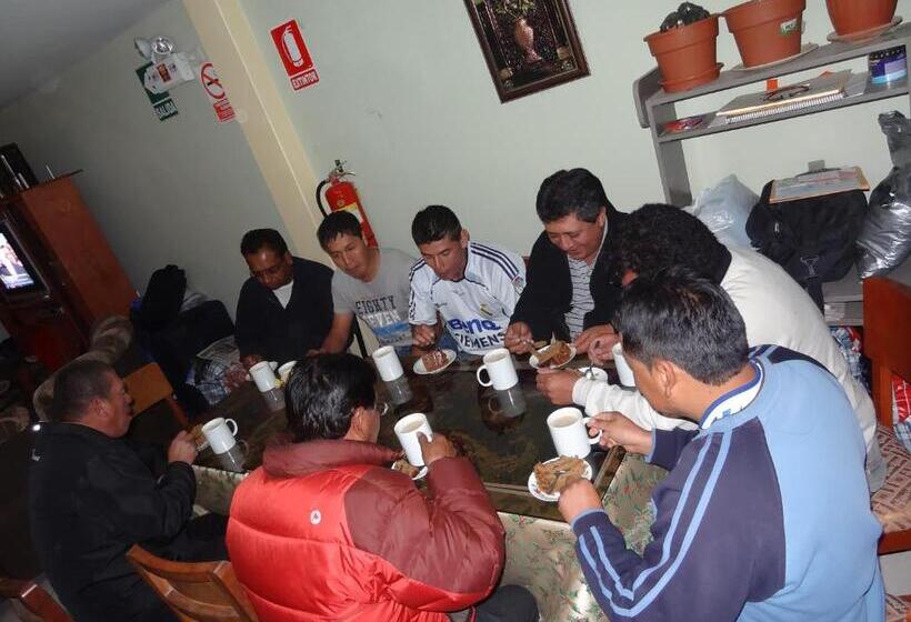 هاستل Kantu Hospedaje