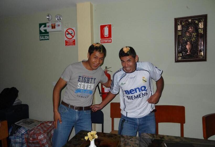 هاستل Kantu Hospedaje