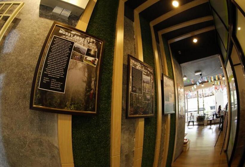 فنادق الكبسولة Sleepbox Hotel   Hostel
