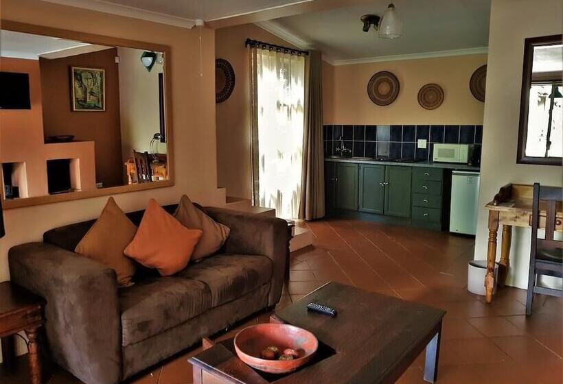 פנסיון African Roots Guest House