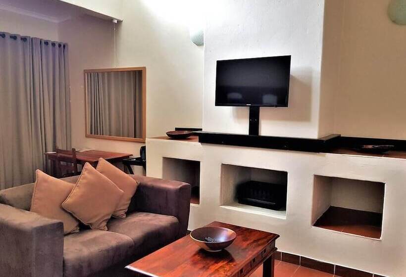 פנסיון African Roots Guest House