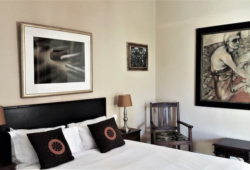 פנסיון African Roots Guest House