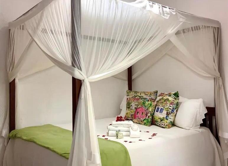 پانسیون Cantinho Da Cineka